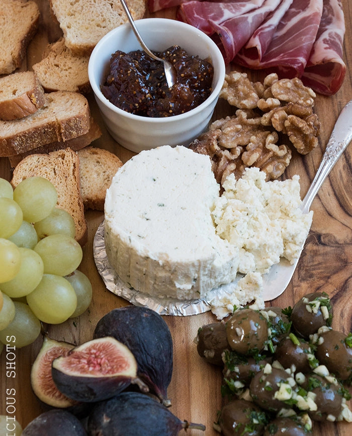 Ideas for a Successful Holiday Cheese Board